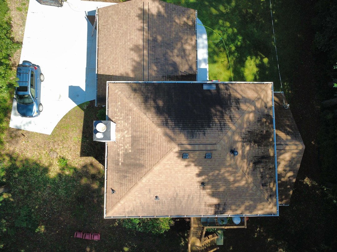 Atlanta, GA Roof Cleaning – Safe Soft Wash for Algae and Moss Removal Thumbnail