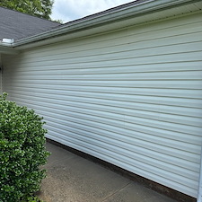 Gutter-Cleaning-and-Vinyl-Siding-House-Washing-in-Statham-GA 0