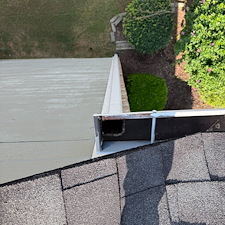 Gutter-Cleaning-in-Alpharetta-GA-for-Home-in-Abbotts-Landing-Neighborhood 0