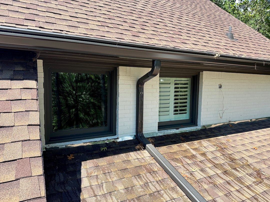 Professional Home Window Washing in Buford, GA at Lake Lanier Thumbnail